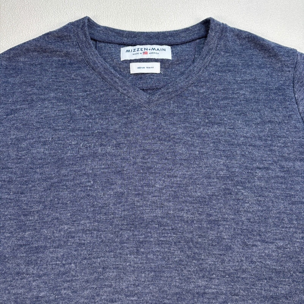 Mizzen Main Sweater Men's M Navy Trim Fit V-Neck Made in USA Knit Pullover Basic - Picture 4 of 12